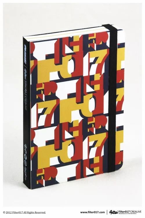 数字媒体艺术用的笔记本电脑,苹果笔记本艺术字体