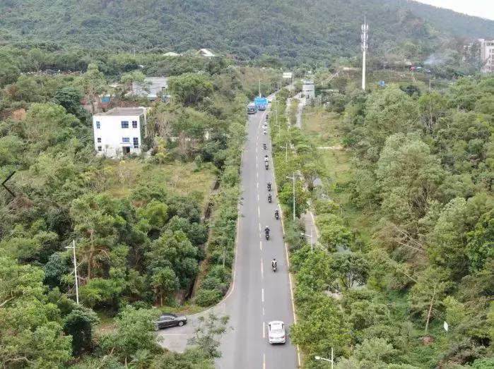 延续四十余载霸主,骑售价45.8万的本田金翼是怎样一个体验!