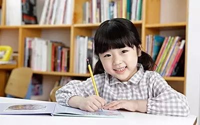 孩子一写作业就磨蹭找理由怎么办,一写作业孩子就有情绪怎么办