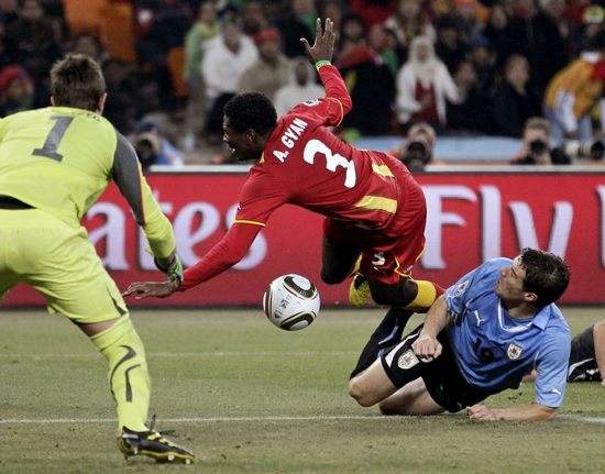 加纳主帅谈苏亚雷斯2010年的手球,还记得当年世界杯吗