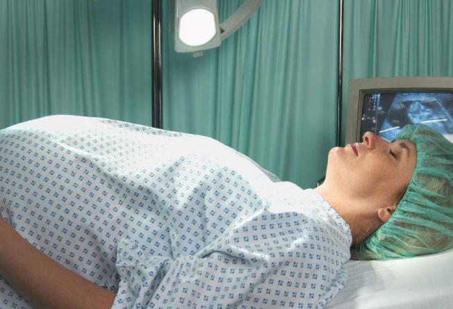 生孩子先见红好还是见水好,生孩子前见红和破水的区别