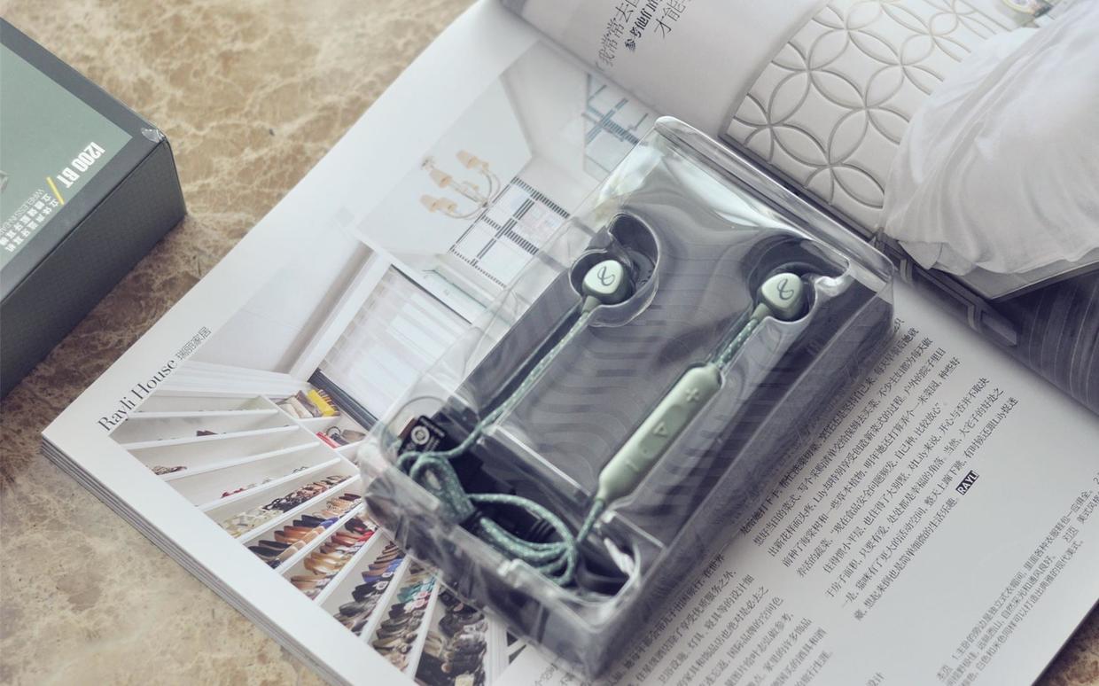 延续哈曼品质！美国总统*用御**“Infinity”首款蓝牙耳机音效如何？