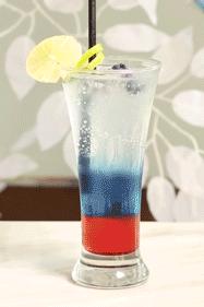 双色的双层小店，晚上有满天星星，呆足一天也不够