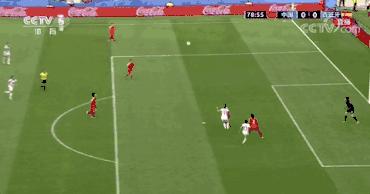 女足守门员九次精彩扑救,女足拼命救球