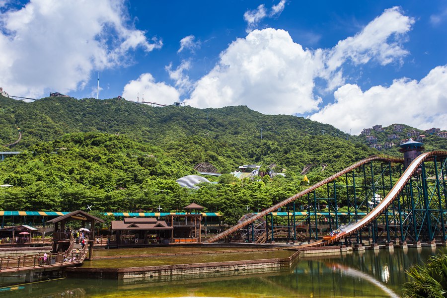 华侨城瀑布酒店房+餐+票，全部只要499！景区VIP通道免排队等你来