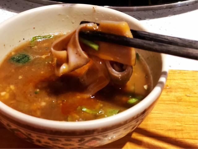 吴铭怀旧火锅坦洲一店,珠海吴铭怀旧火锅小龙虾