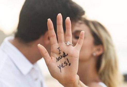 卡卡2019年结婚视频,卡卡遇到新恋情女友美到让人窒息