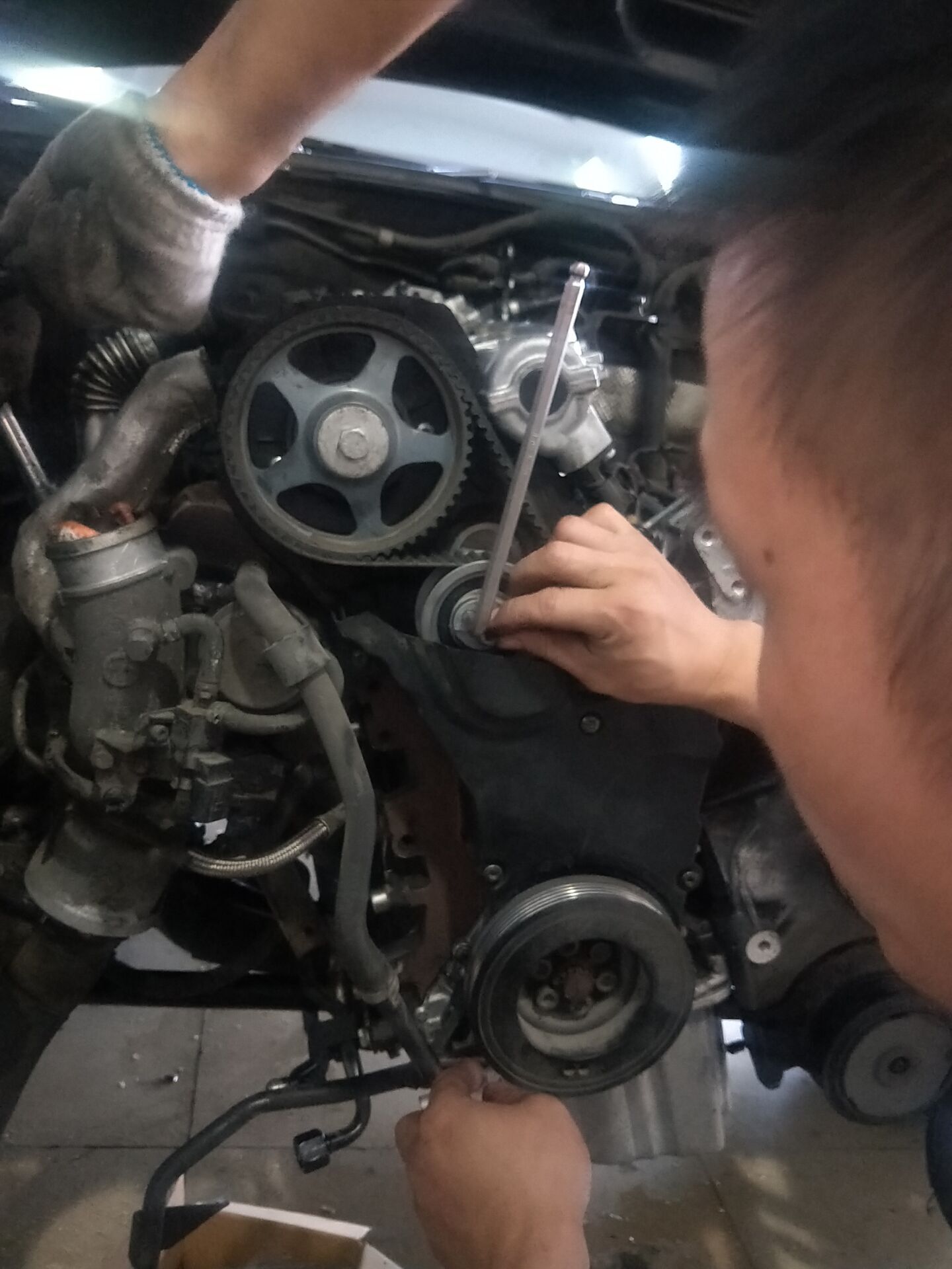 宁波车友奥迪,宁波哪家店专业维修奥迪烧机油