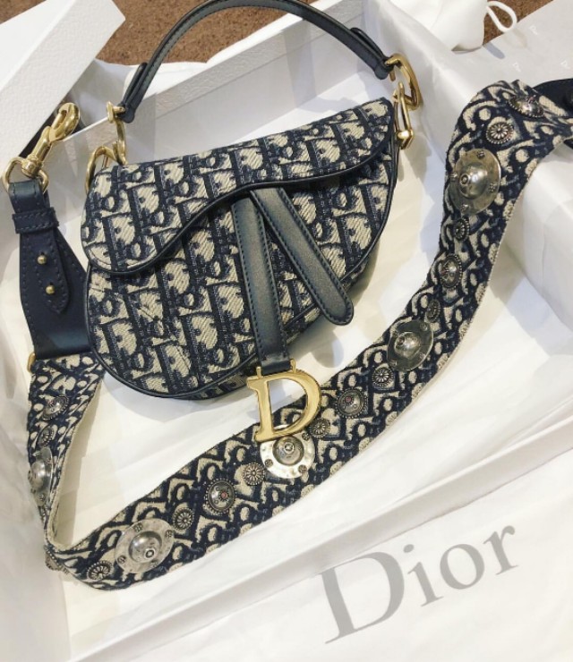 CD“马鞍包”，定价880，我也打算入手了