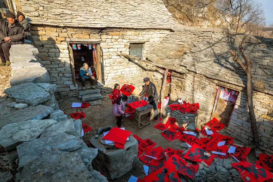 2019年新年拜年短信祝福语集锦,2020年最具创意春节拜年祝福语