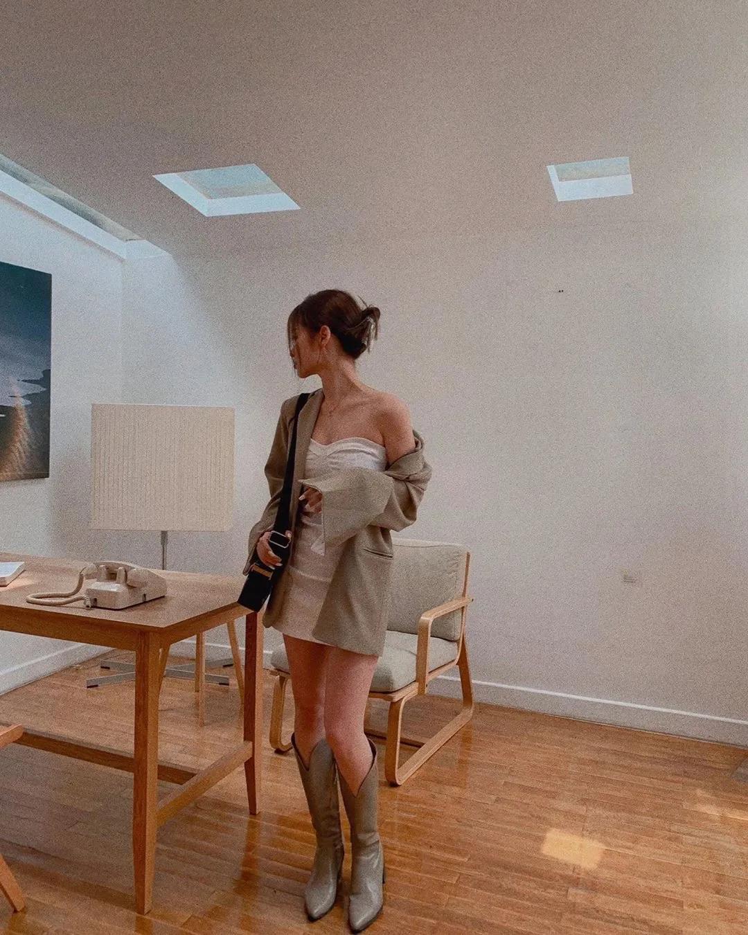 裙子靴子夏季,裙子靴子搭配夏季