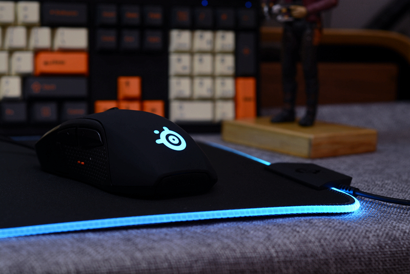 钢厂又出幺蛾子，鼠标垫也能显示游戏血量，这是什么操作