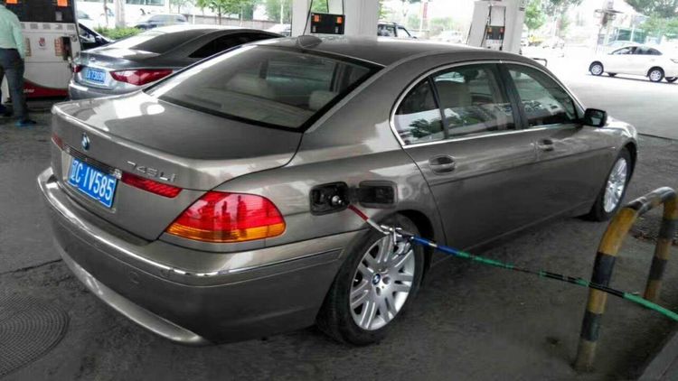 宝马740油改气?油改气真的省钱么,90%的车主都算错账了,望周知