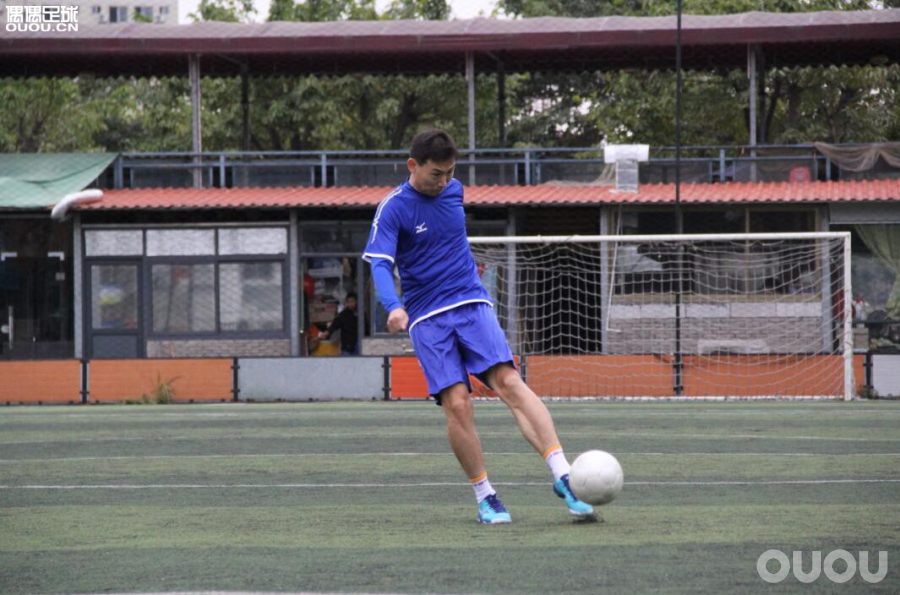 美津浓tf中端足球鞋推荐,美津浓足球鞋morelianeo3实测