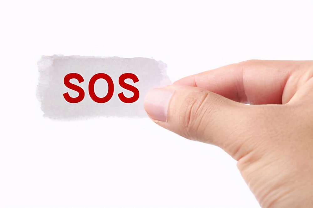 轮胎爆炸被钢圈压死,轮胎爆炸引起的事