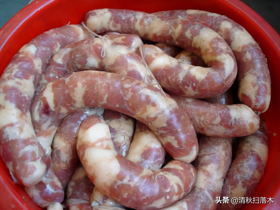 灌香肠的肉到底要不要洗,灌香肠的肉要不要把血水过出来
