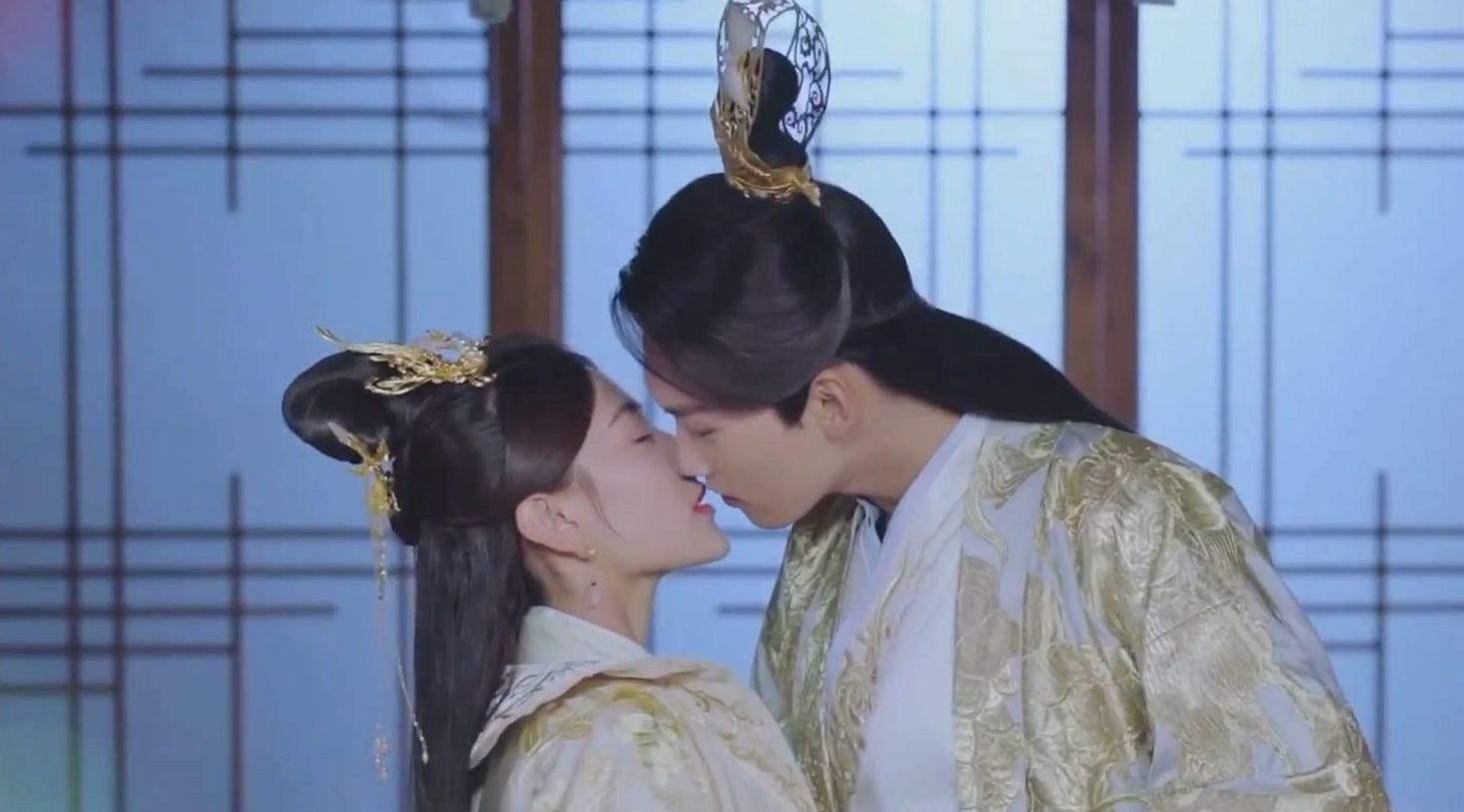 演员拍吻戏时都要准备些什么,女演员拍吻戏需要注意什么