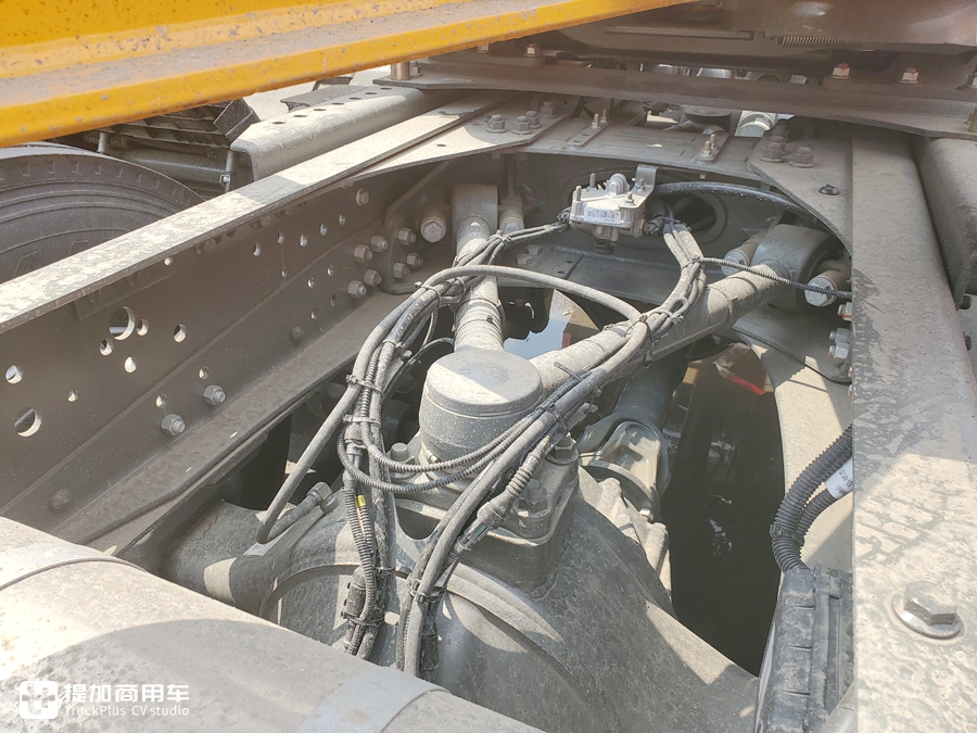 豪沃tx7最新版燃气车好吗,重汽豪沃tx7原车屏安装倒车影像