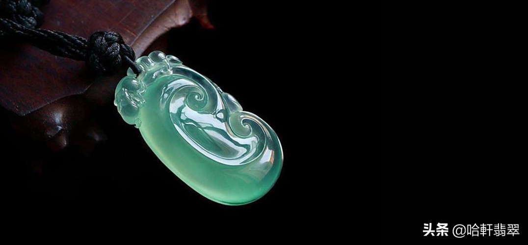 和田玉和翡翠哪个好变现,如何把好的高端的翡翠卖出去