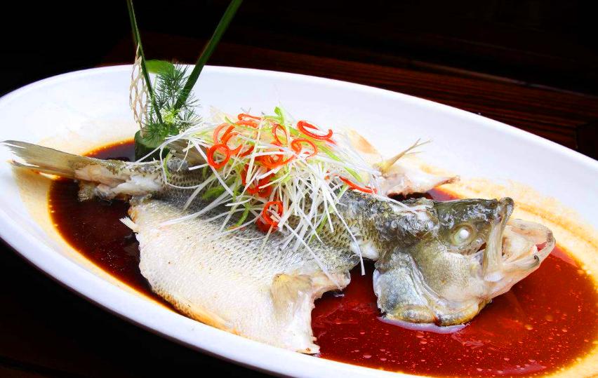 蒸鱼可以放好调料直接蒸吗,用蒸鱼豉油蒸鱼还要不要加盐