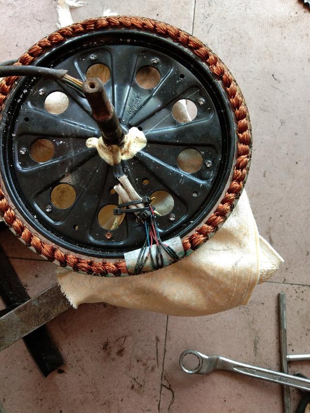 电动车电机故障推不动是怎么回事,电动车电机锁转不动怎么回事