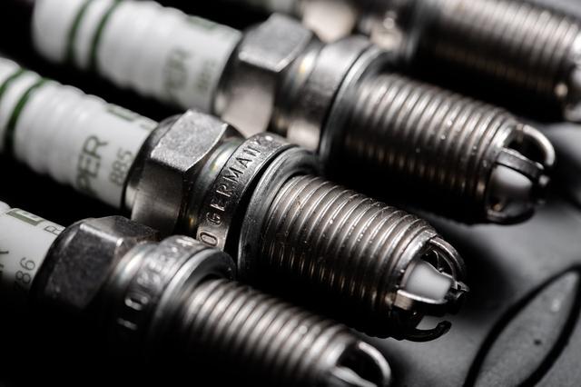 汽车火花塞怎么选择,怎样选择适合自己的火花塞