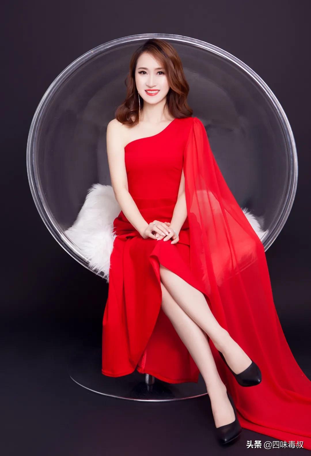 锡剧名家季春艳生活照,锡剧名家名单季春艳