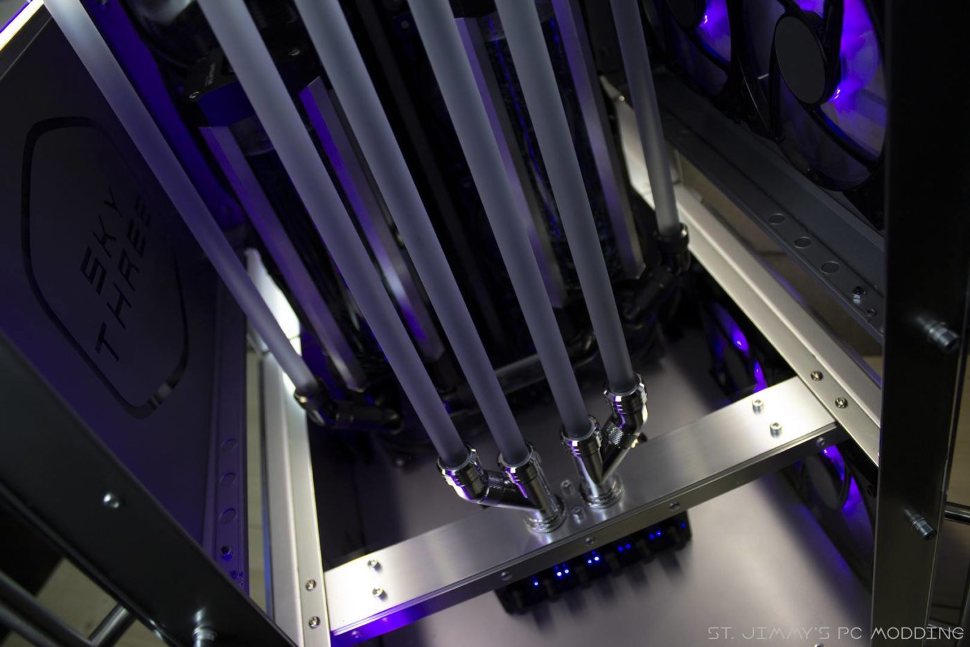 鑰佹coolermaster鏈虹,coolermaster鏈虹q300