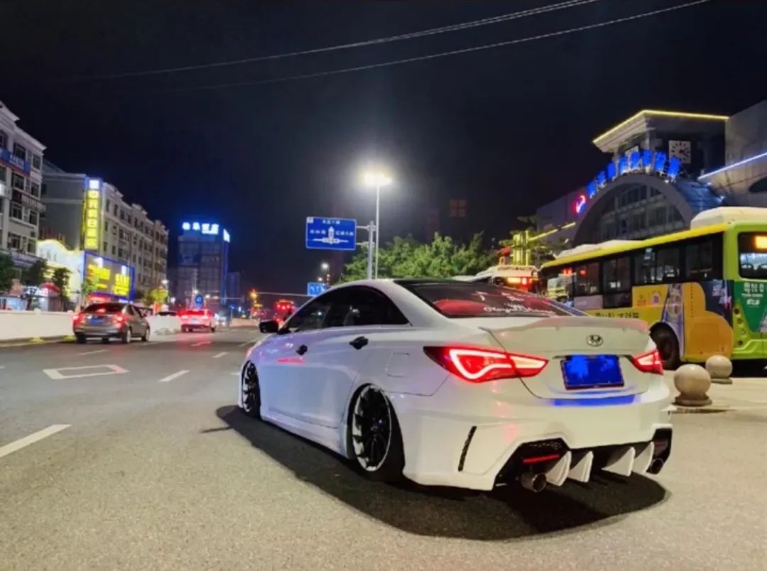 现代索纳塔8代紫色改装,索纳塔8代改装轮廓