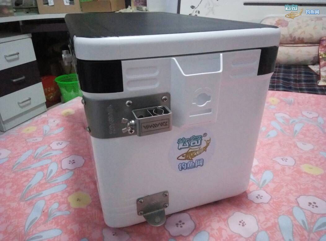 黑坑钓箱拉饵盘正确的安装,钓箱更换配件