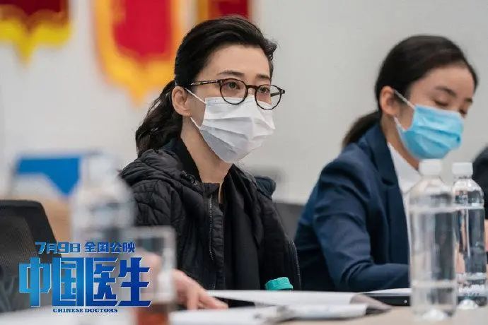 关于河南郑州暴雨的故事简短,郑州的暴雨故事简短介绍