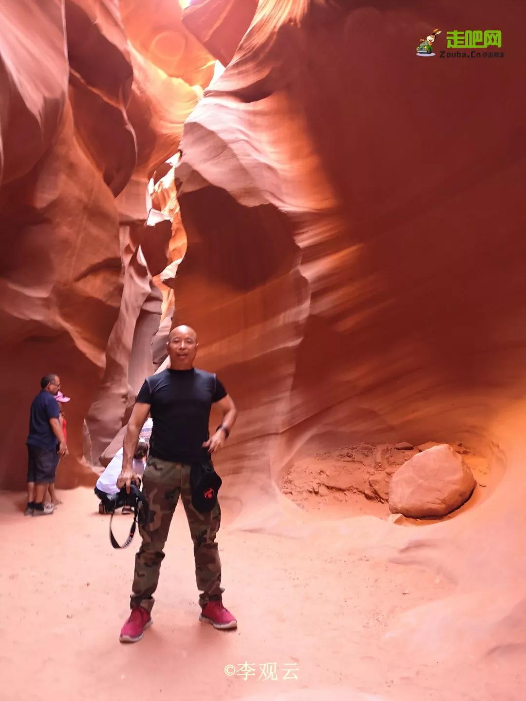 为了寻找疯狂的石头，他成为最早环驾中国的人，至今年龄成谜