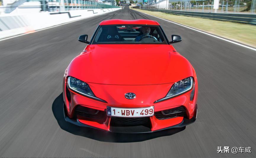 宝马z4m40ivs丰田牛魔王supra,全新一代supra外媒评论