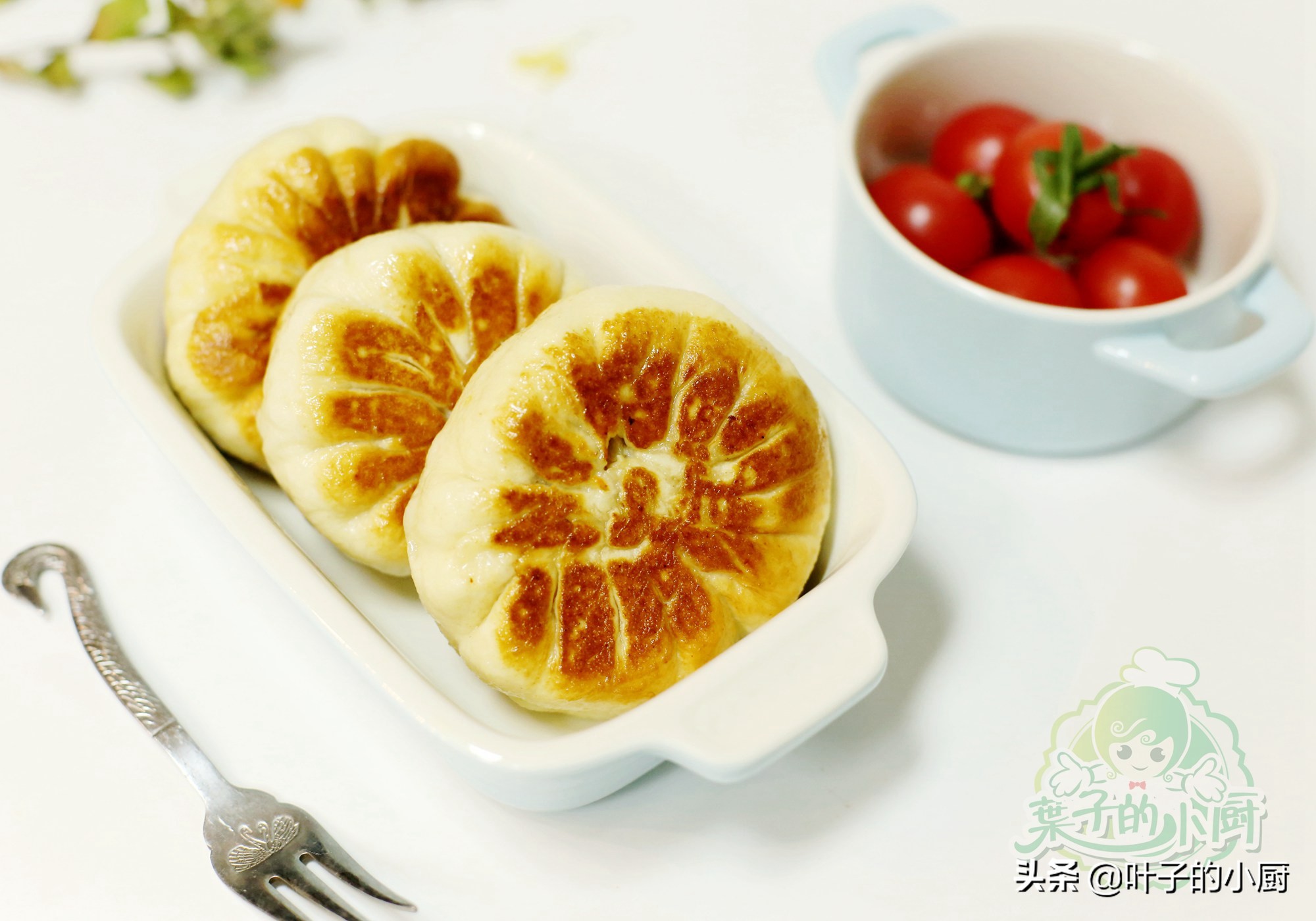 做馅饼咋做好吃,早餐薄薄的馅饼怎么做的