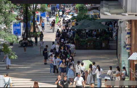 王源演唱会王俊凯易烊千玺送花篮,王源去找王俊凯家