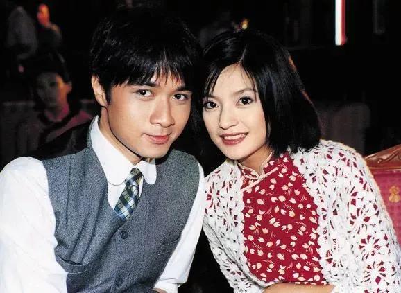 何书桓与依萍关系,何书桓为什么会喜欢依萍