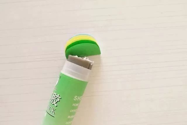 做一张happynewyear新年贺卡,新年快到了做贺卡的步骤