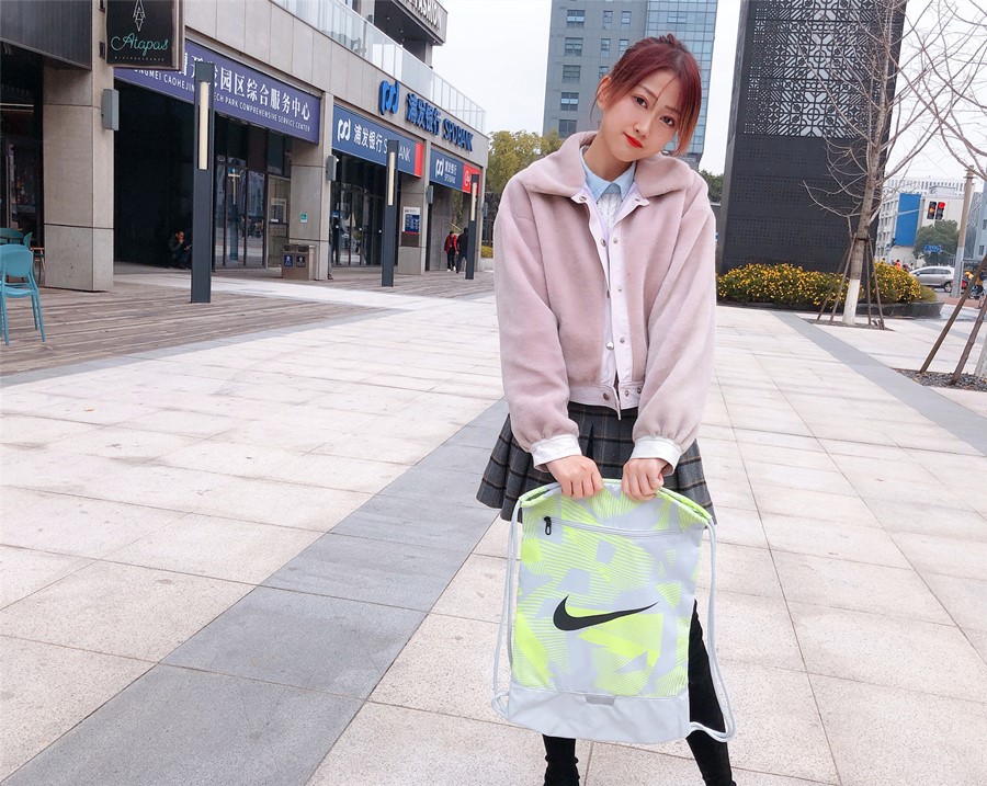 nike运动包格子老款,nike新款抽绳包