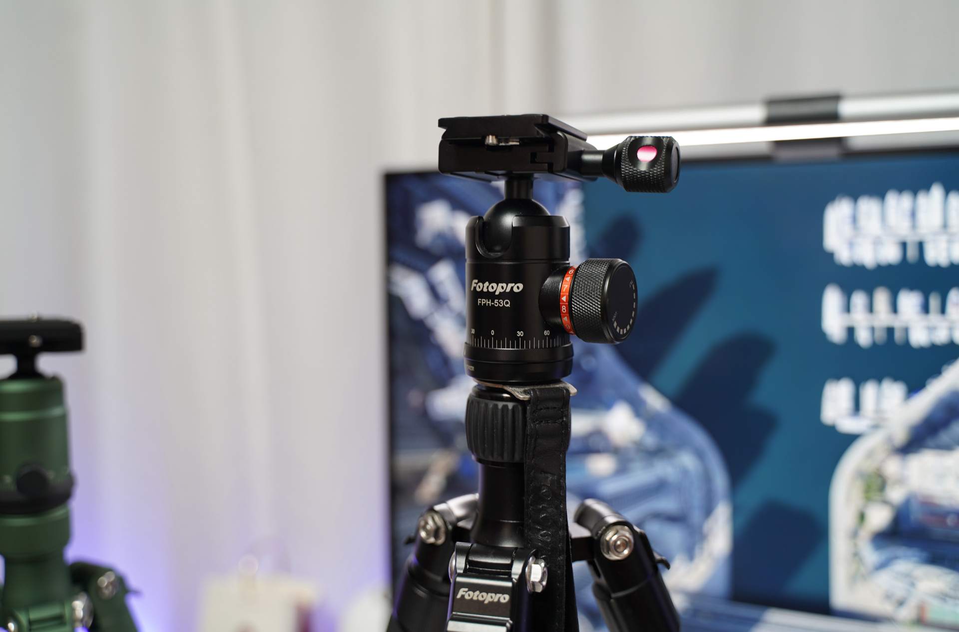 入门3脚架,7个实用的三脚架使用技巧