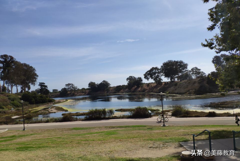 丹佛大学值得读吗,丹佛大学为什么排名这么靠后