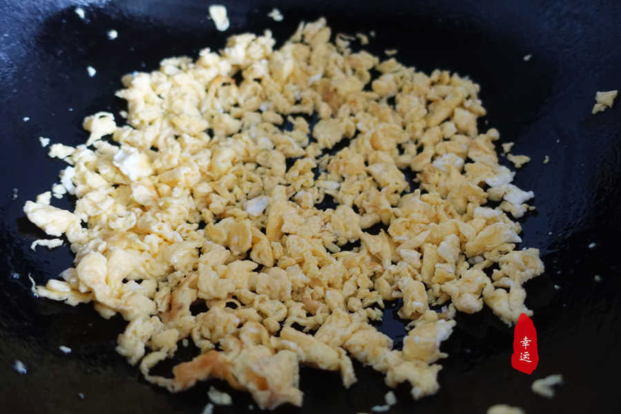 又白又大汁水四溢的包子,又软又好吃的包子