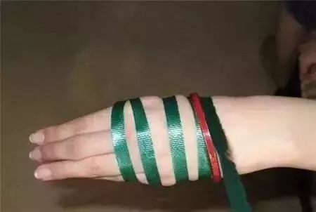 手镯长胖了脱不下来怎么办,长胖了手镯取不下来可以敲碎吗