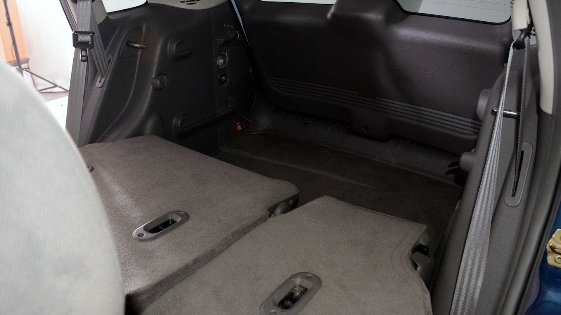 去吧皮卡丘骑喷火龙,去吧皮卡丘闪光绿毛虫