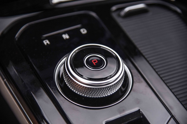 起亚k5凯酷底盘拆解视频,底盘素质