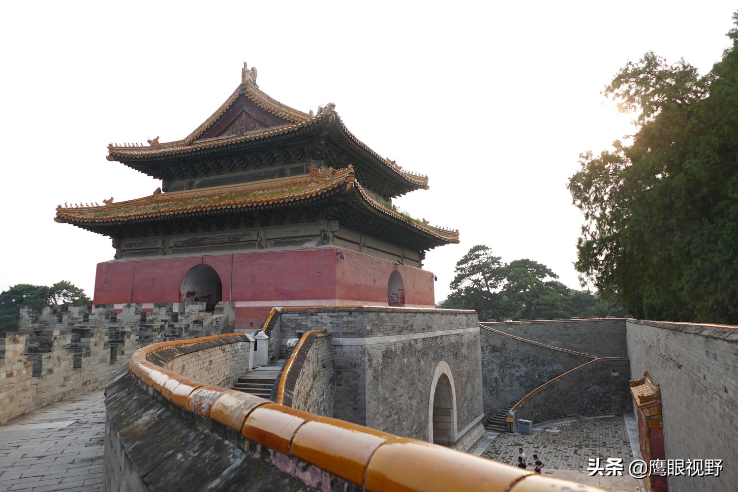 清朝皇帝为什么有清西陵和清东陵,清朝为什么选址清东陵