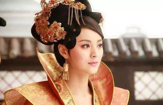 绝代双娇邀月毛林林,绝世双骄邀月毛林林