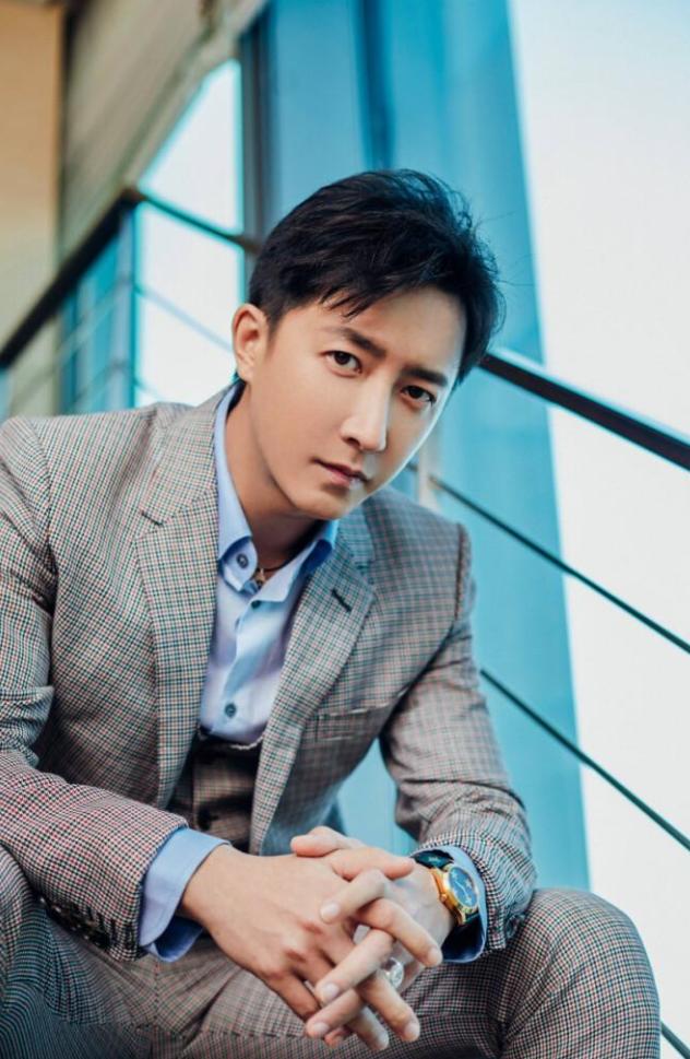 放着好好的富家千金、名媛不做，非往小三圈子里挤，太可惜