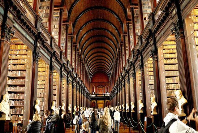 唐代官报作为我国最早的报纸，究竟是如何产生和发展？