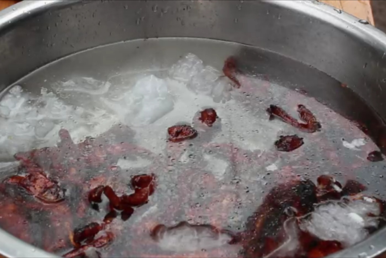 鸡脚怎么做好下酒,鸡脚怎么做才会软糯脱骨