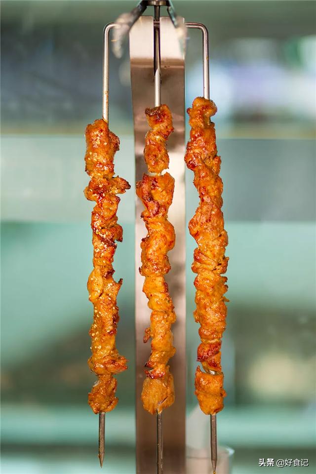 郑州惠济万达半天妖烤鱼团购99元,半天妖青花椒烤鱼盛大开业